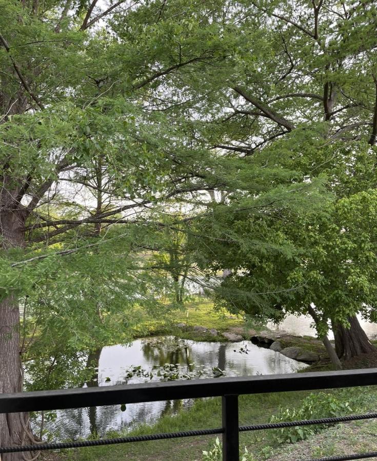 Htr Tx Hill Country Campground 커빌 외부 사진